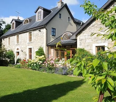 Grove House Accomodation Couette-café *